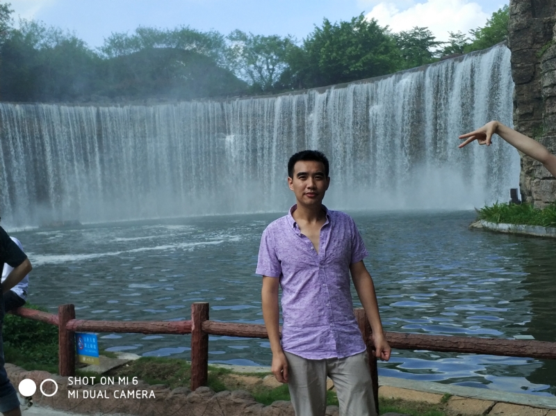 追梦人的第一张照片--淮安相亲服务中心