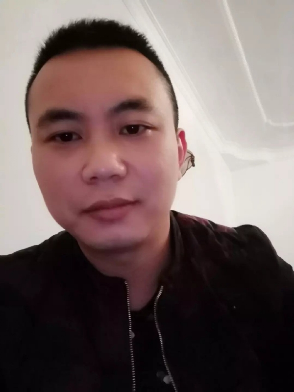 喜闻香气的第一张照片--淮安相亲服务中心