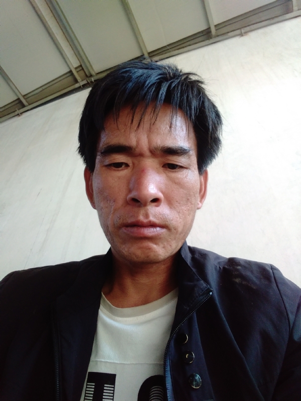 项斌的第一张照片--淮安相亲服务中心