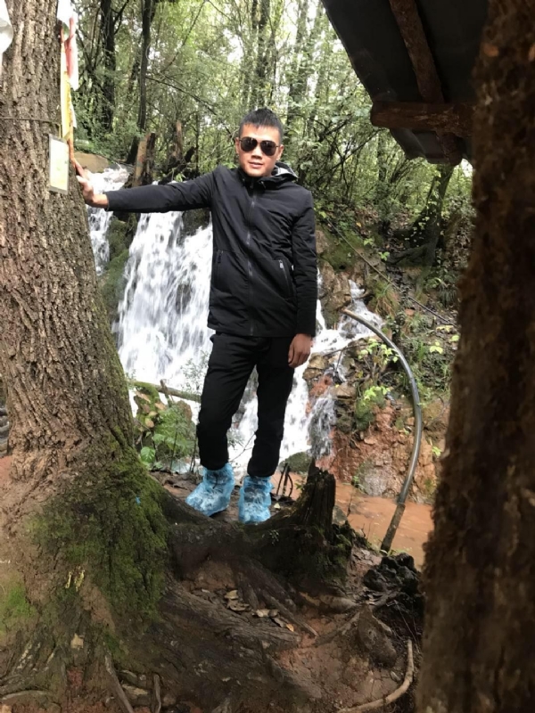 譕忄的第一张照片--淮安相亲服务中心