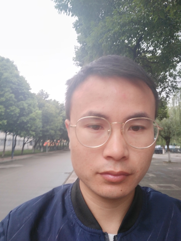 零丁星辰的第一张照片--淮安相亲服务中心