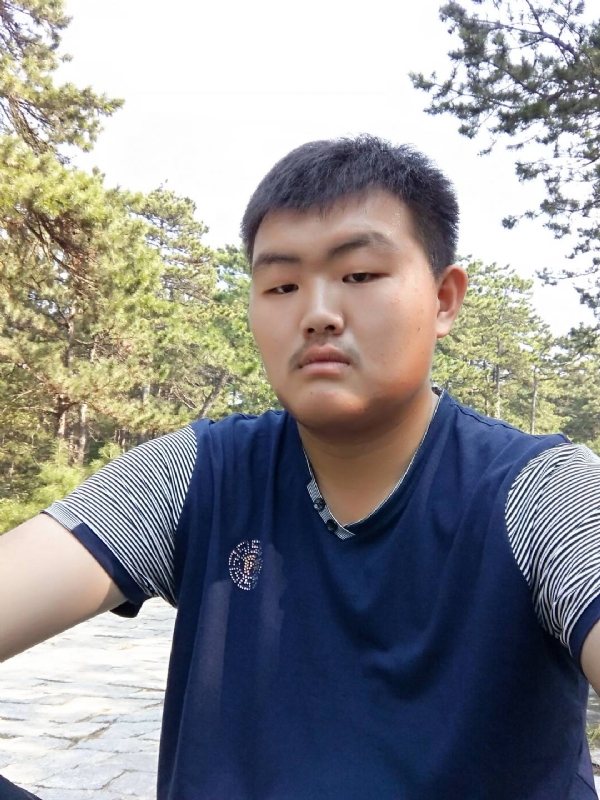单身小伙的第一张照片--淮安相亲服务中心
