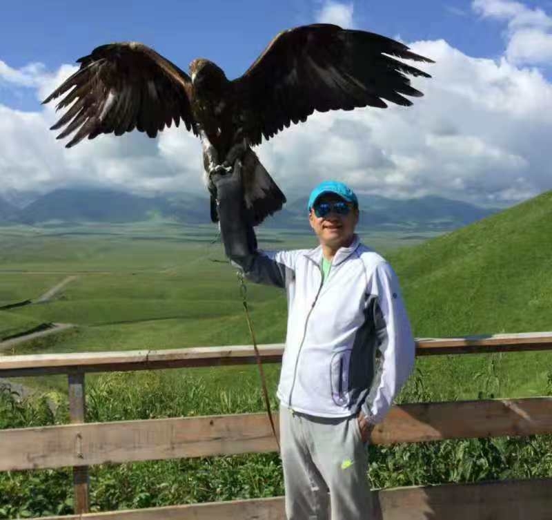 怀抱清风的第一张照片--淮安相亲服务中心