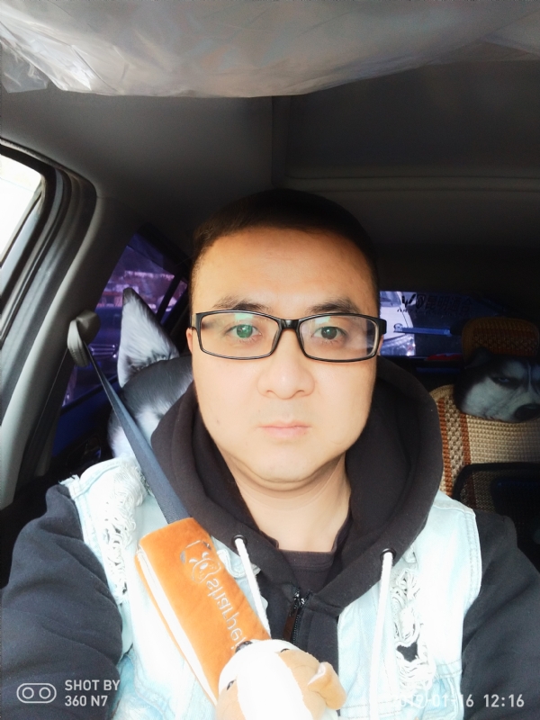 香烟最懂男人心的第一张照片--淮安相亲服务中心