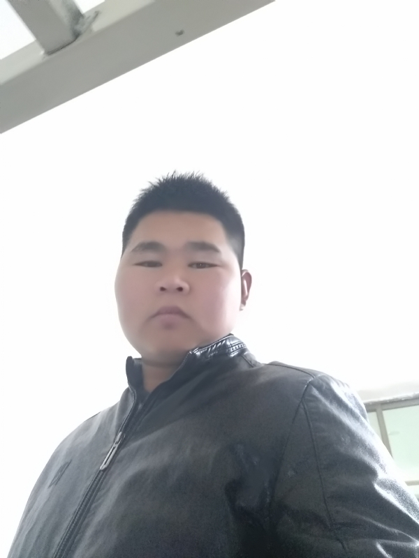 小哥的第一张照片--淮安相亲服务中心