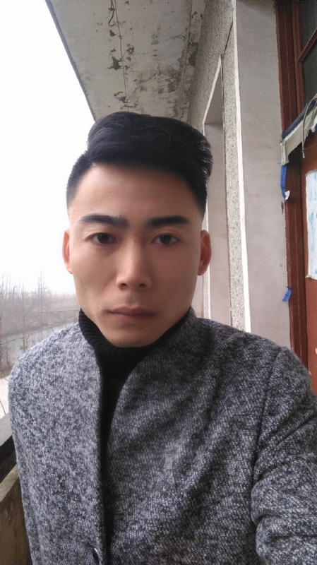 谁伴我闯荡的第一张照片--淮安相亲服务中心