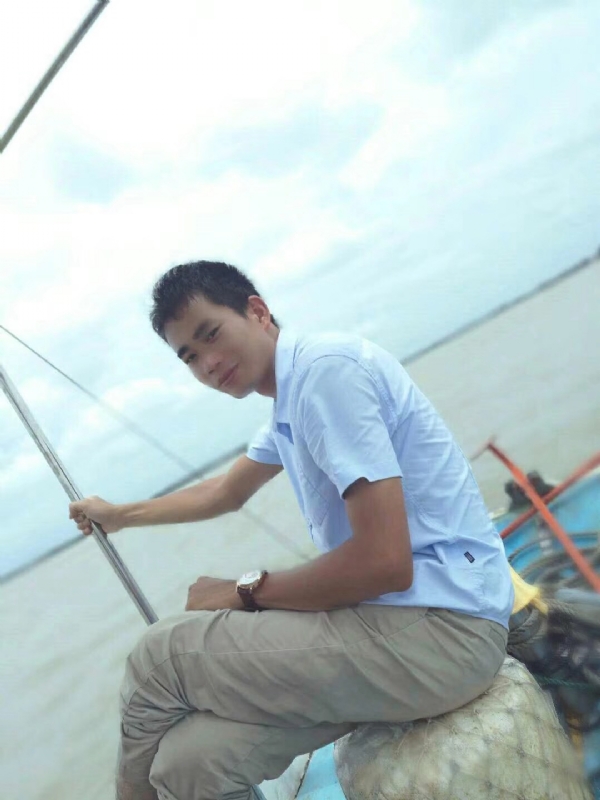 慵懒的猫的第一张照片--淮安相亲服务中心