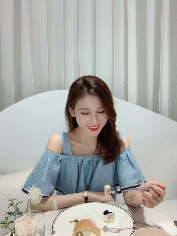 Emily的第三张照片--淮安相亲服务中心