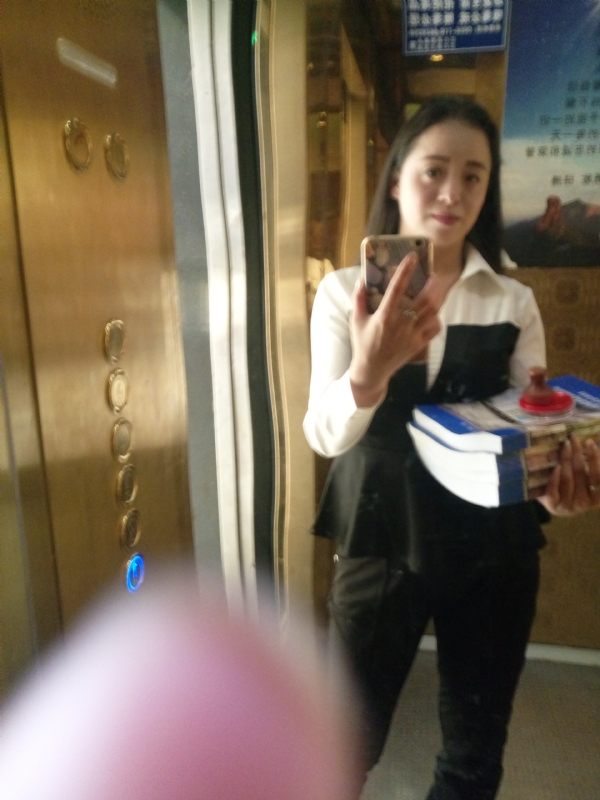 铿锵玫瑰的第一张照片--淮安相亲服务中心