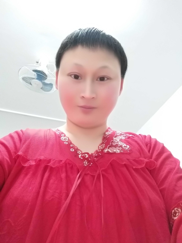 彩虹姐姐永不言弃的第一张照片--淮安相亲服务中心