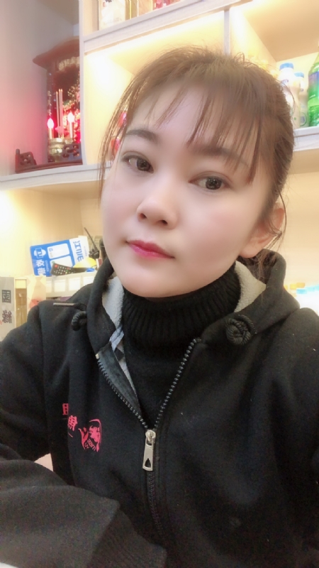 泡沫的第一张照片--淮安相亲服务中心