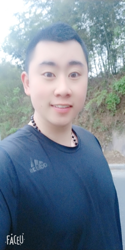 帅小伙的第一张照片--淮安相亲服务中心