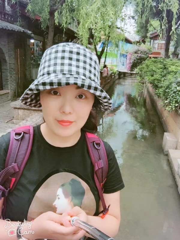 乐妞的第三张照片--淮安相亲服务中心