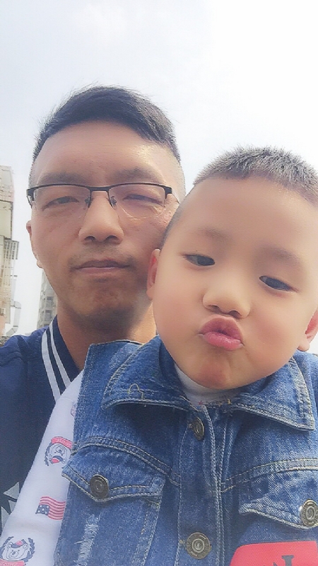 林松的第一张照片--淮安相亲服务中心