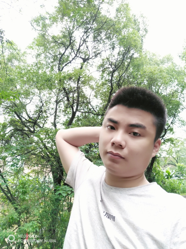 黄帅哥的第一张照片--淮安相亲服务中心