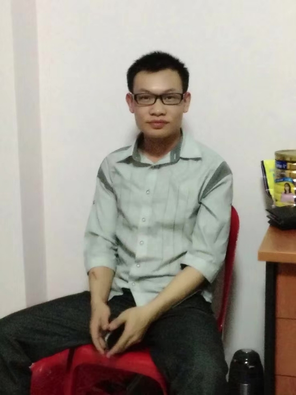 坚强不屈的第一张照片--淮安相亲服务中心