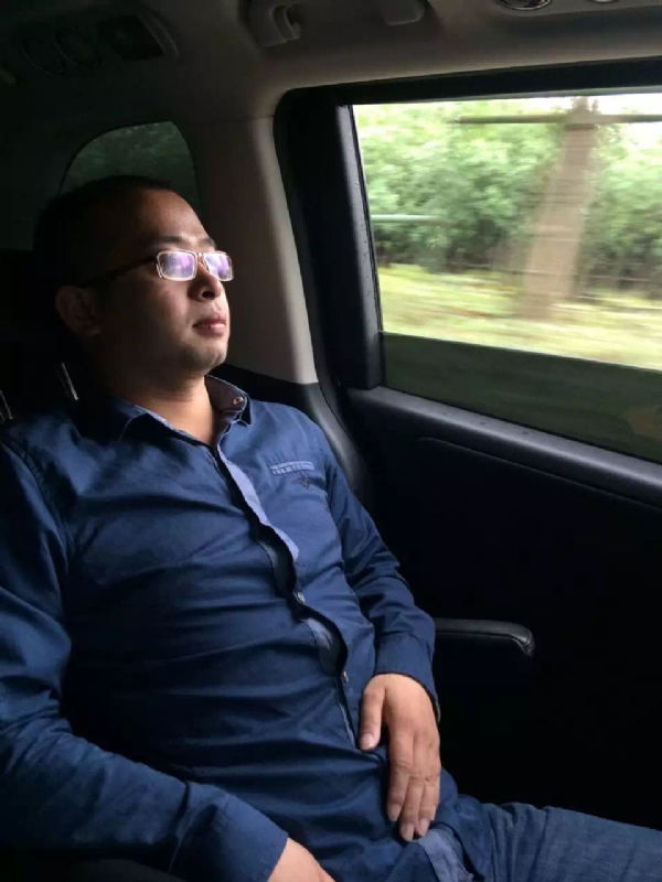 世界那么大的第三张照片--淮安相亲服务中心