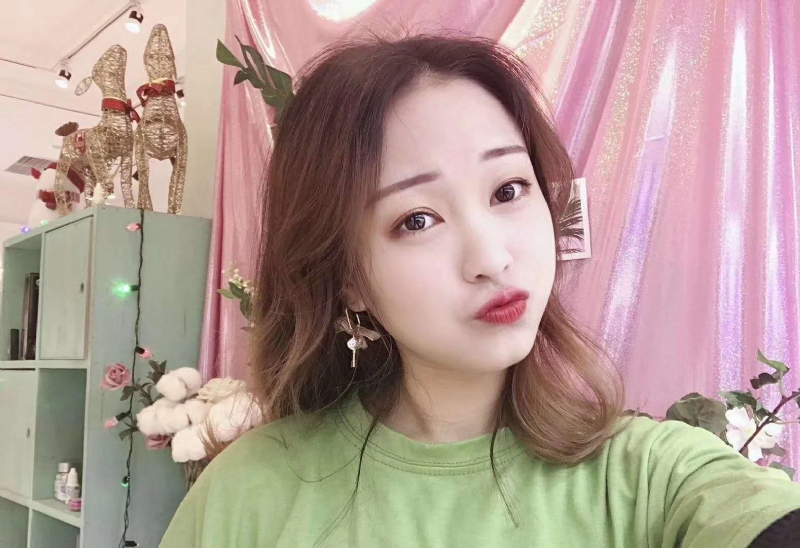 罗兰的第二张照片--淮安相亲服务中心