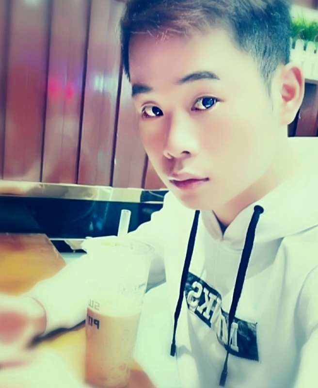 拔大萝卜的兔子的第一张照片--淮安相亲服务中心