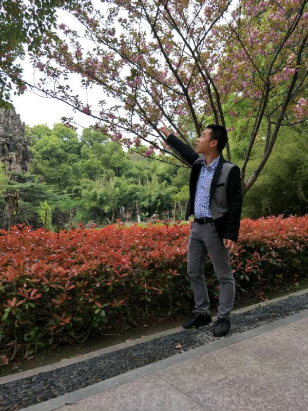 坦诚的第一张照片--淮安相亲服务中心