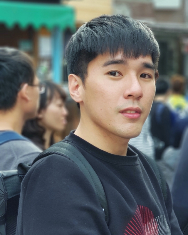 雨中孤独的第一张照片--淮安相亲服务中心