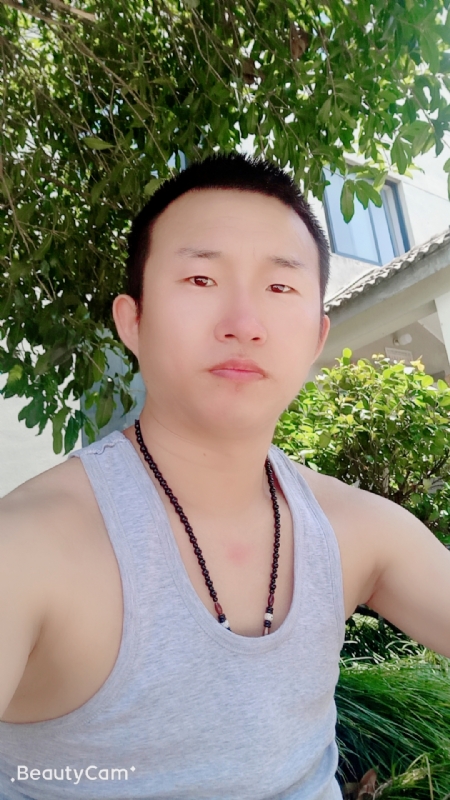 系咯在的第一张照片--淮安相亲服务中心