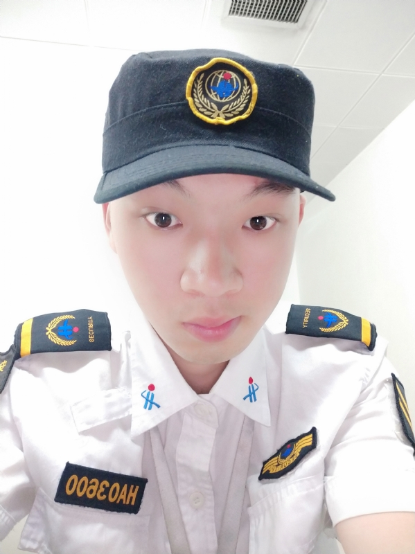 龙龙的第一张照片--淮安相亲服务中心