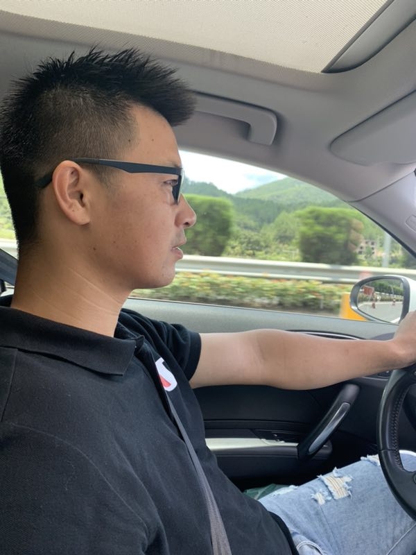 浪漫益友的第一张照片--淮安相亲服务中心