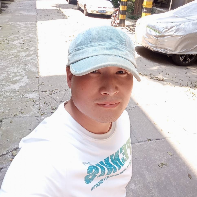 辉光的第一张照片--淮安相亲服务中心