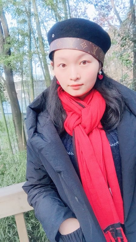 风中百合的第一张照片--淮安相亲服务中心