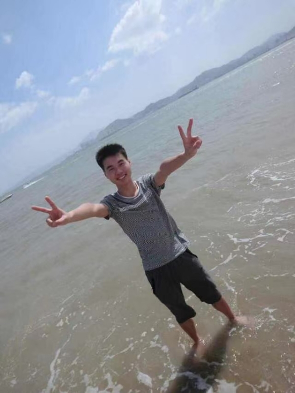 鱼头zzz的第二张照片--淮安相亲服务中心