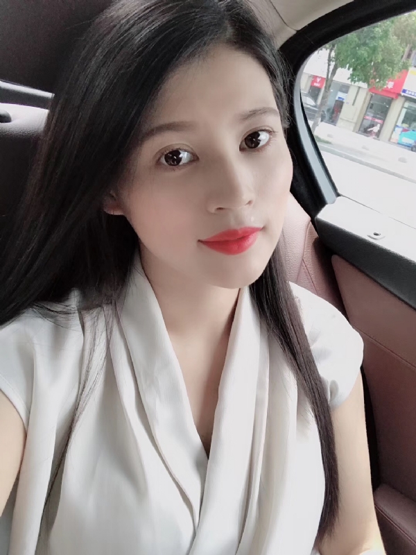 玲子的第一张照片--淮安相亲服务中心