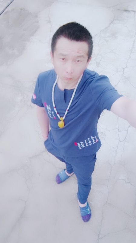 一叶之秋的第一张照片--淮安相亲服务中心