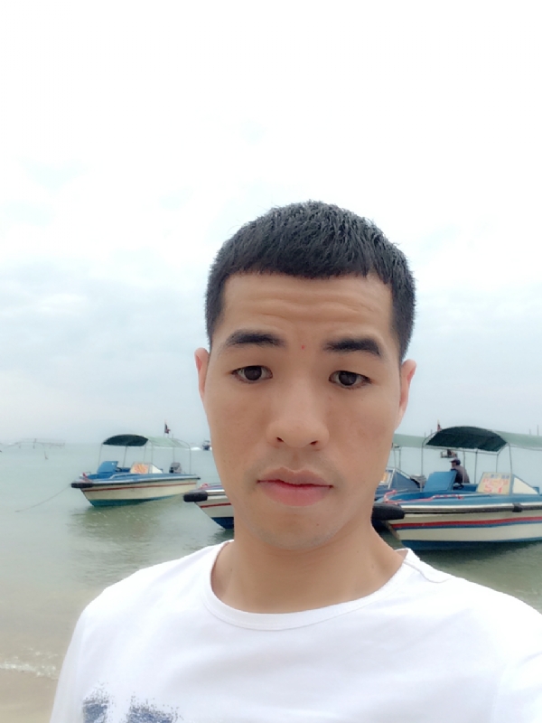 冷风的第一张照片--淮安相亲服务中心