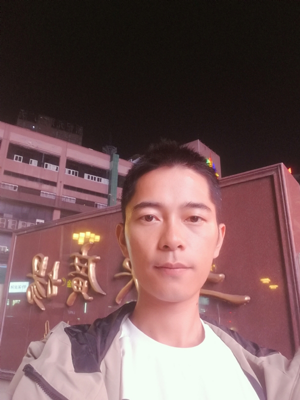 重庆小林的第一张照片--淮安相亲服务中心