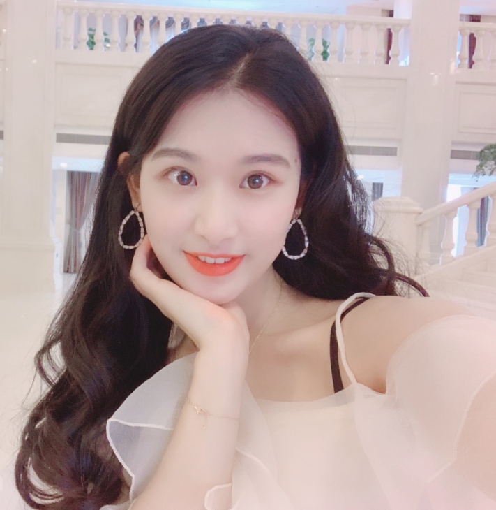 薇信zsqyaer的第一张照片--淮安相亲服务中心