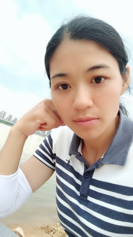 梅子的第一张照片--淮安相亲服务中心