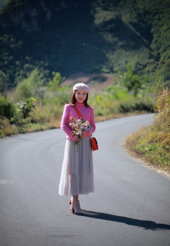 素年锦时的第二张照片--淮安相亲服务中心