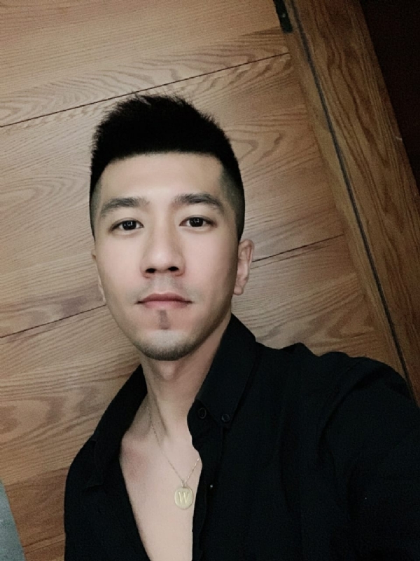 佳佳的第一张照片--淮安相亲服务中心