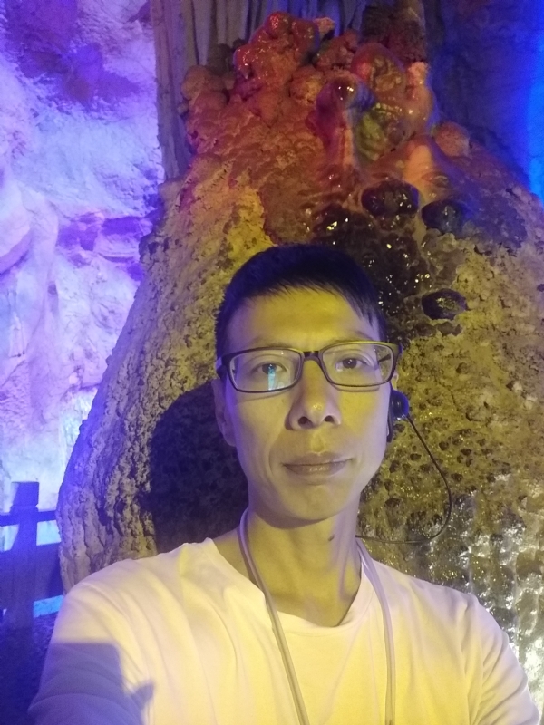 红叶的第一张照片--淮安相亲服务中心