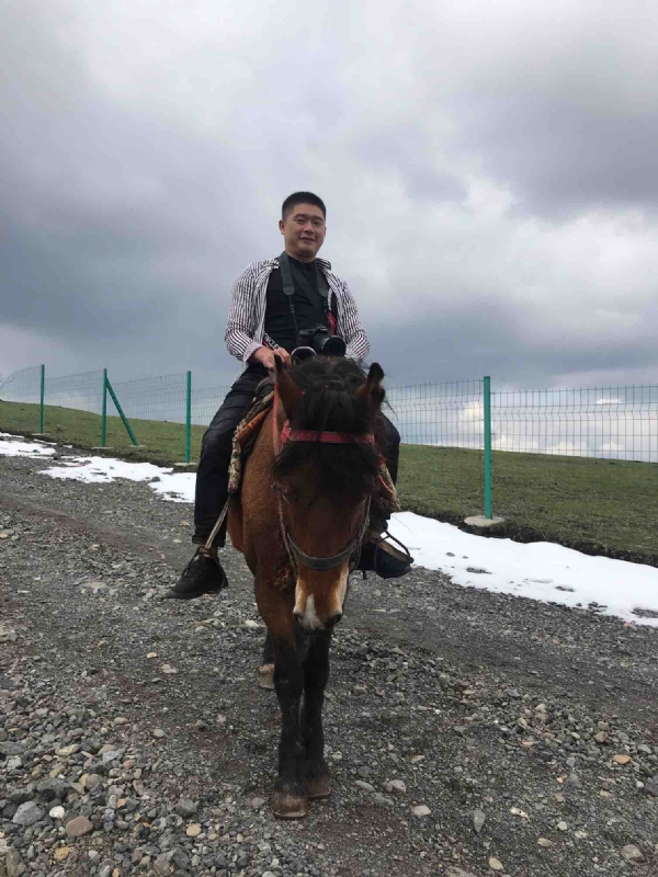 一个人的第一张照片--淮安相亲服务中心