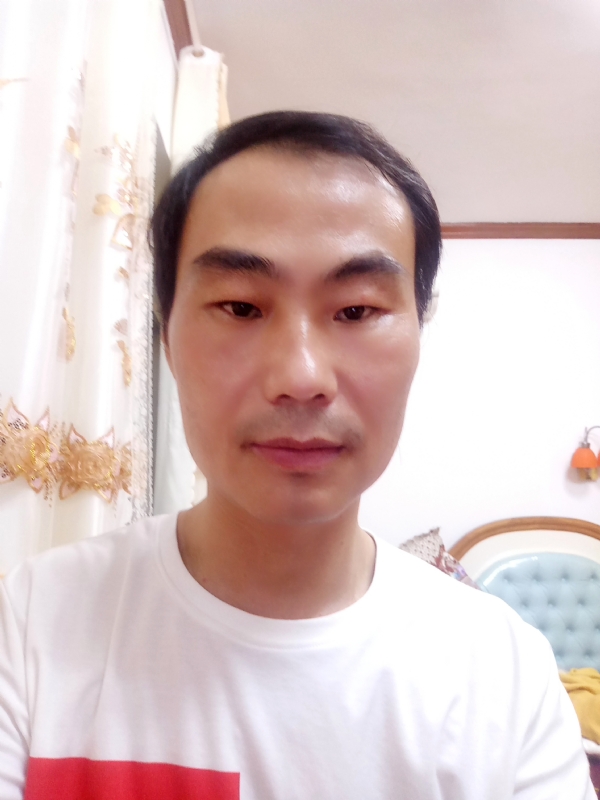 光明的第一张照片--淮安相亲服务中心