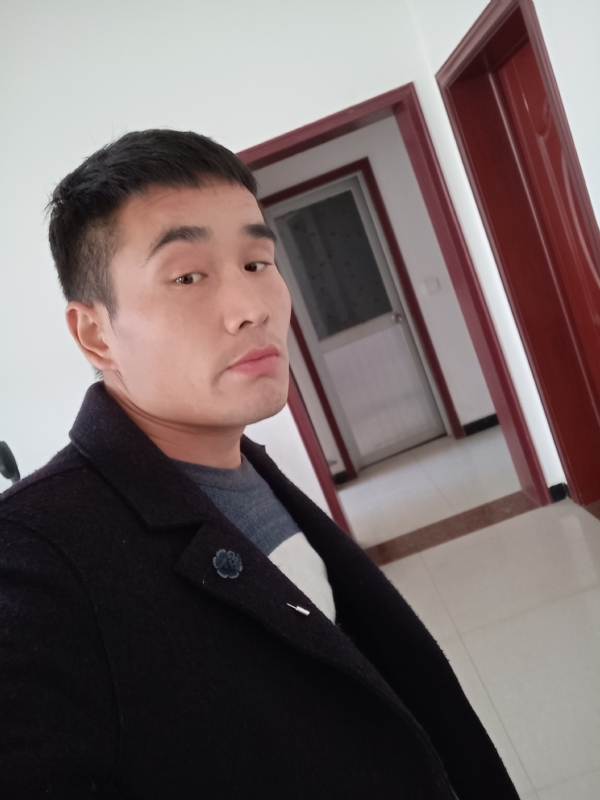 醒醒吧兄弟的第一张照片--淮安相亲服务中心