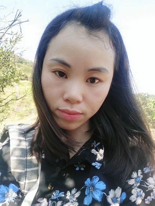 英英的第一张照片--淮安相亲服务中心