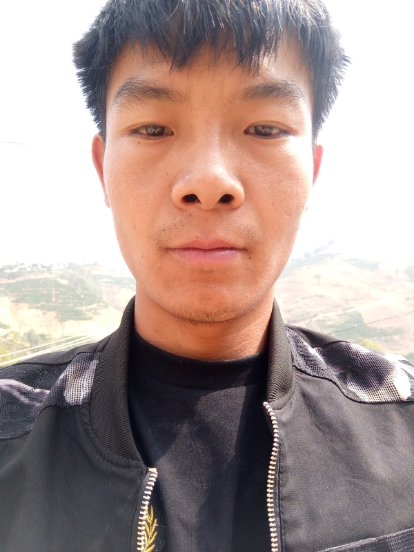 唐伟的第一张照片--淮安相亲服务中心