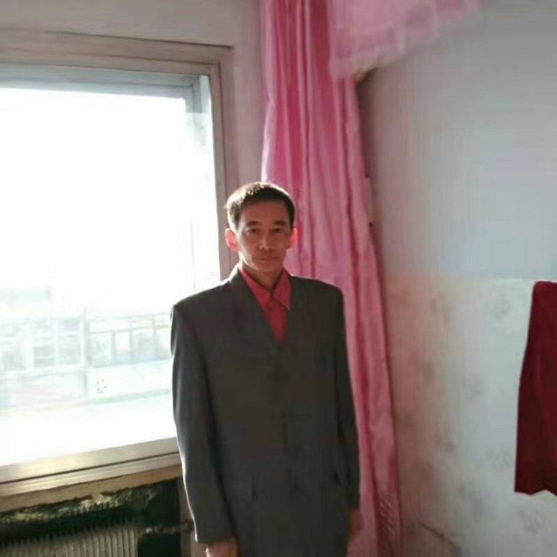 阳光明媚的第一张照片--淮安相亲服务中心