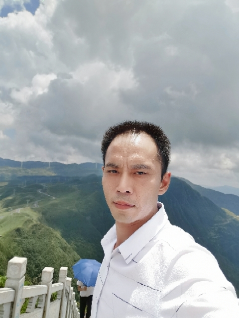 LXZ的第一张照片--淮安相亲服务中心