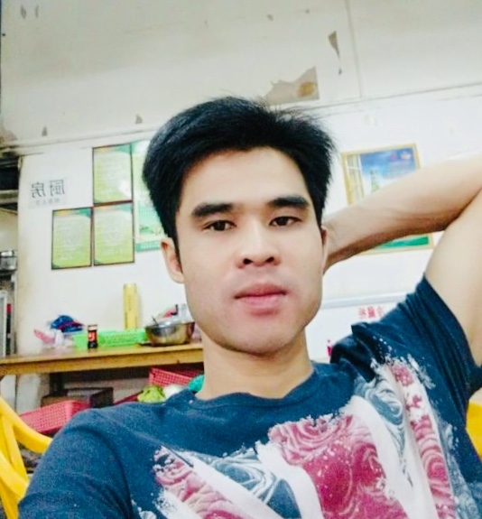 Huang的第一张照片--淮安相亲服务中心