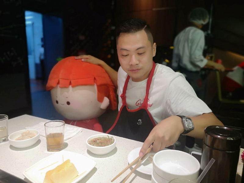 逆行的第一张照片--淮安相亲服务中心