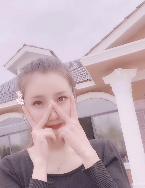 小媛的第一张照片--淮安相亲服务中心